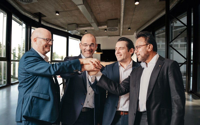 Gruppenbild mit Martin Eberle, Jens Drewes, Stefan Borggreve und Madhav Kurup