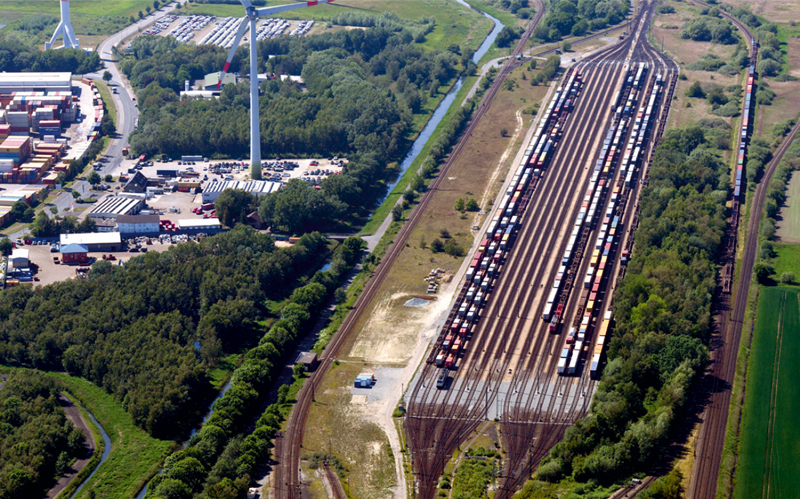 Luftbild auf die Gleise der Bremischen Hafeneisenbahn